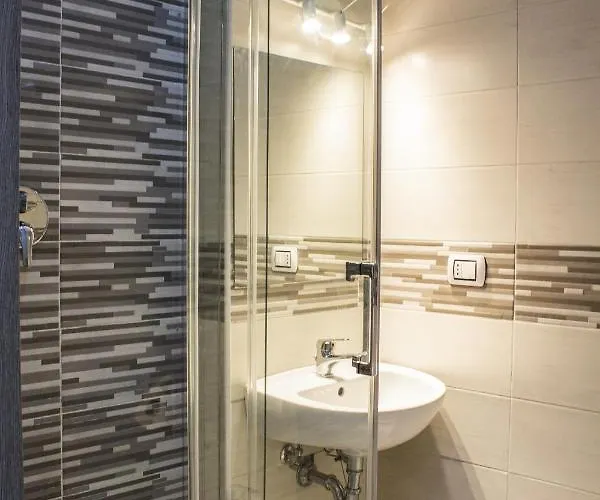 Amare 4* נאפולי