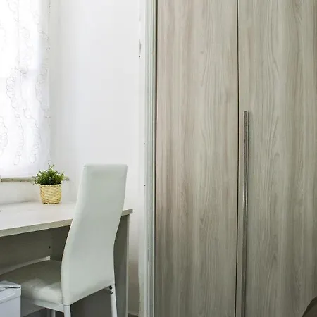 Amare Bed & Breakfast 4*